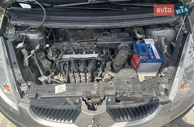 Хэтчбек Mitsubishi Colt 2008 в 