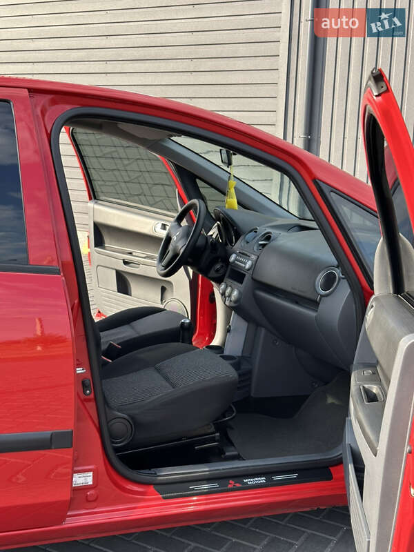 Хэтчбек Mitsubishi Colt 2009 в Кропивницком