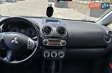 Хэтчбек Mitsubishi Colt 2009 в 