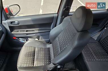 Хэтчбек Mitsubishi Colt 2009 в 