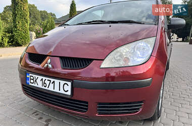 Хэтчбек Mitsubishi Colt 2005 в 