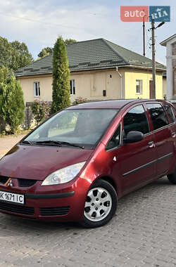Хэтчбек Mitsubishi Colt 2005 в 