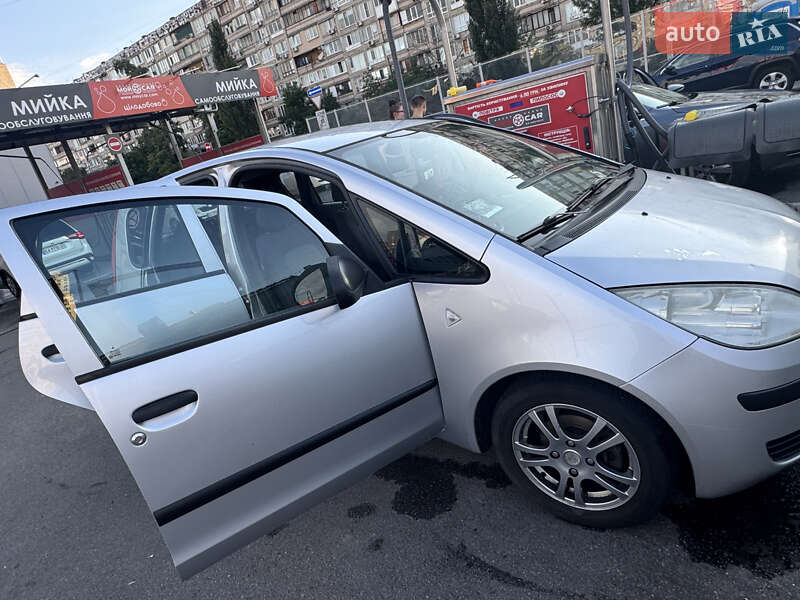 Хэтчбек Mitsubishi Colt 2006 в Киеве фото 2 Хэтчбек Mitsubishi Colt 2006 в Киеве