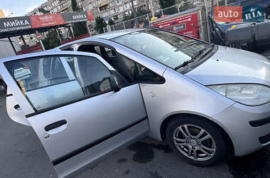 Хэтчбек Mitsubishi Colt 2006 в 