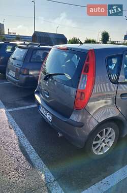 Хэтчбек Mitsubishi Colt 2007 в 