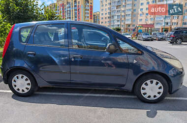 Хэтчбек Mitsubishi Colt 2005 в 