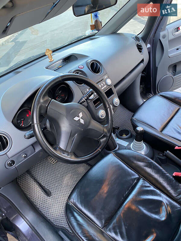 Хэтчбек Mitsubishi Colt 2006 в Луцке