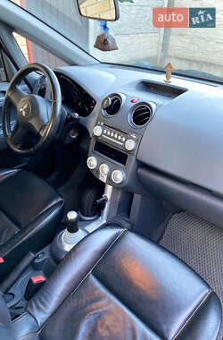 Хэтчбек Mitsubishi Colt 2006 в 