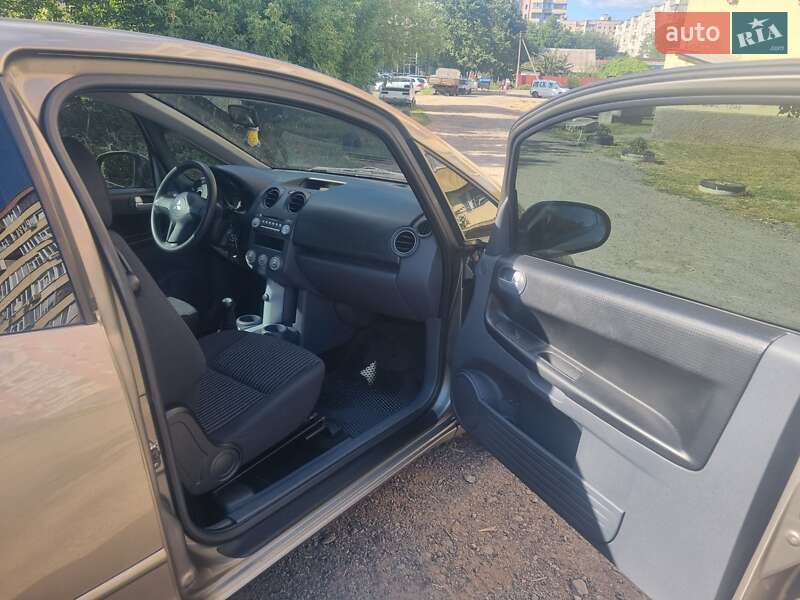 Хэтчбек Mitsubishi Colt 2007 в Полтаве фото 3 Хэтчбек Mitsubishi Colt 2007 в Полтаве