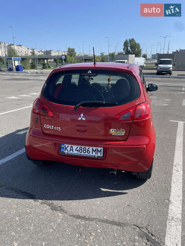 Хэтчбек Mitsubishi Colt 2006 в Киеве