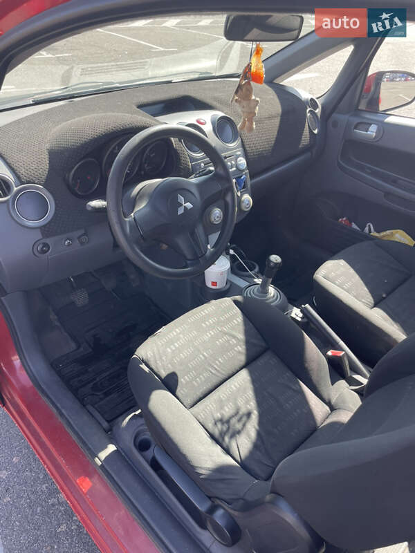 Хэтчбек Mitsubishi Colt 2006 в Киеве