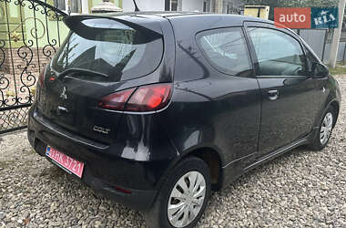 Хэтчбек Mitsubishi Colt 2010 в 