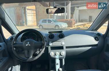 Хэтчбек Mitsubishi Colt 2007 в 