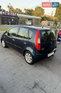 Хэтчбек Mitsubishi Colt 2006 в 