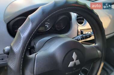 Хетчбек Mitsubishi Colt 2008 в 