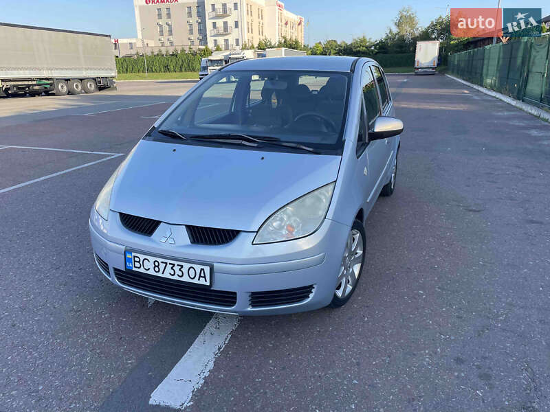 Хэтчбек Mitsubishi Colt 2007 в 