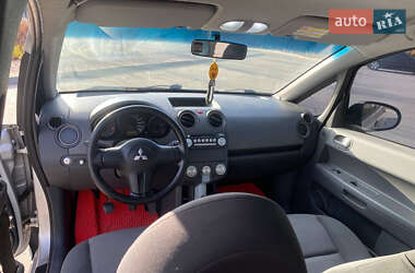 Хэтчбек Mitsubishi Colt 2005 в 