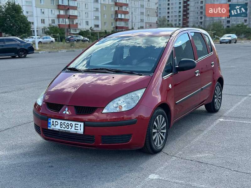 Хэтчбек Mitsubishi Colt 2007 в 