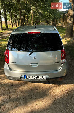 Хэтчбек Mitsubishi Colt 2011 в 