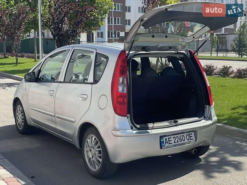 Хэтчбек Mitsubishi Colt 2006 в Днепре