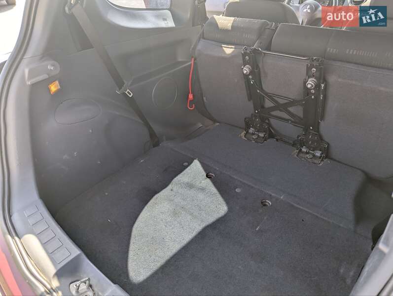 Хэтчбек Mitsubishi Colt 2006 в Белой Церкви