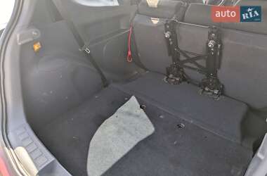 Хэтчбек Mitsubishi Colt 2006 в 