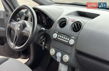 Хетчбек Mitsubishi Colt 2005 в 