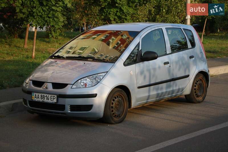 Хетчбек Mitsubishi Colt 2005 в 