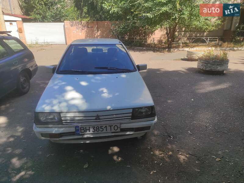 Хэтчбек Mitsubishi Colt 1986 в Одессе
