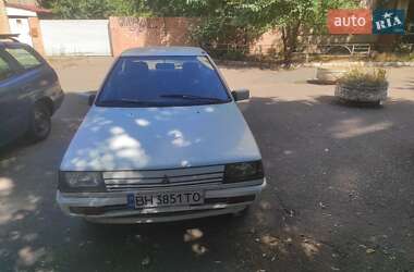 Хетчбек Mitsubishi Colt 1986 в 
