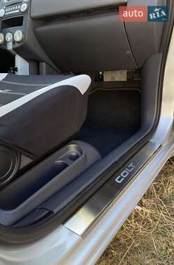 Хетчбек Mitsubishi Colt 2005 в 