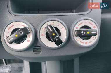 Хетчбек Mitsubishi Colt 2009 в 