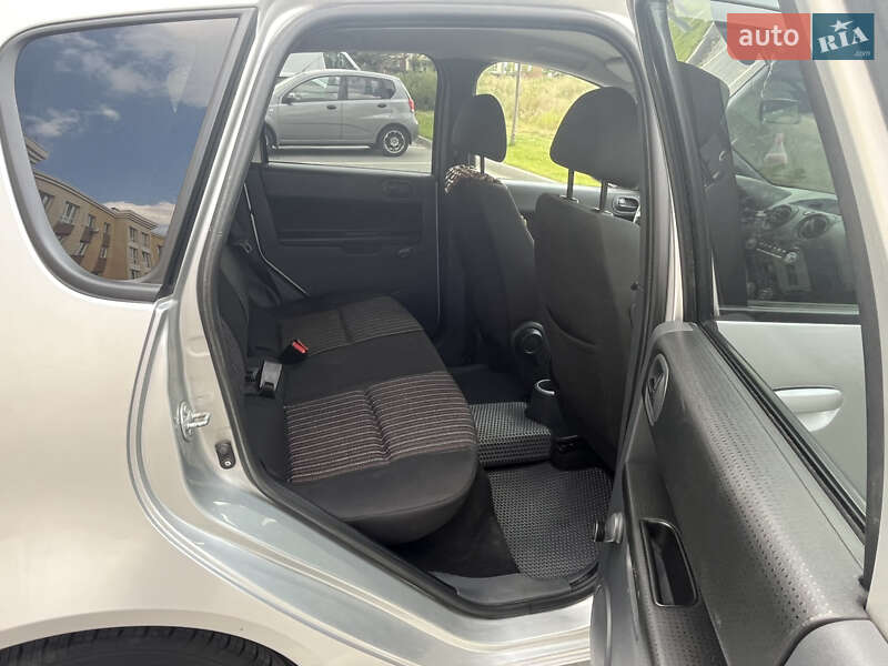 Хэтчбек Mitsubishi Colt 2007 в Софиевской Борщаговке