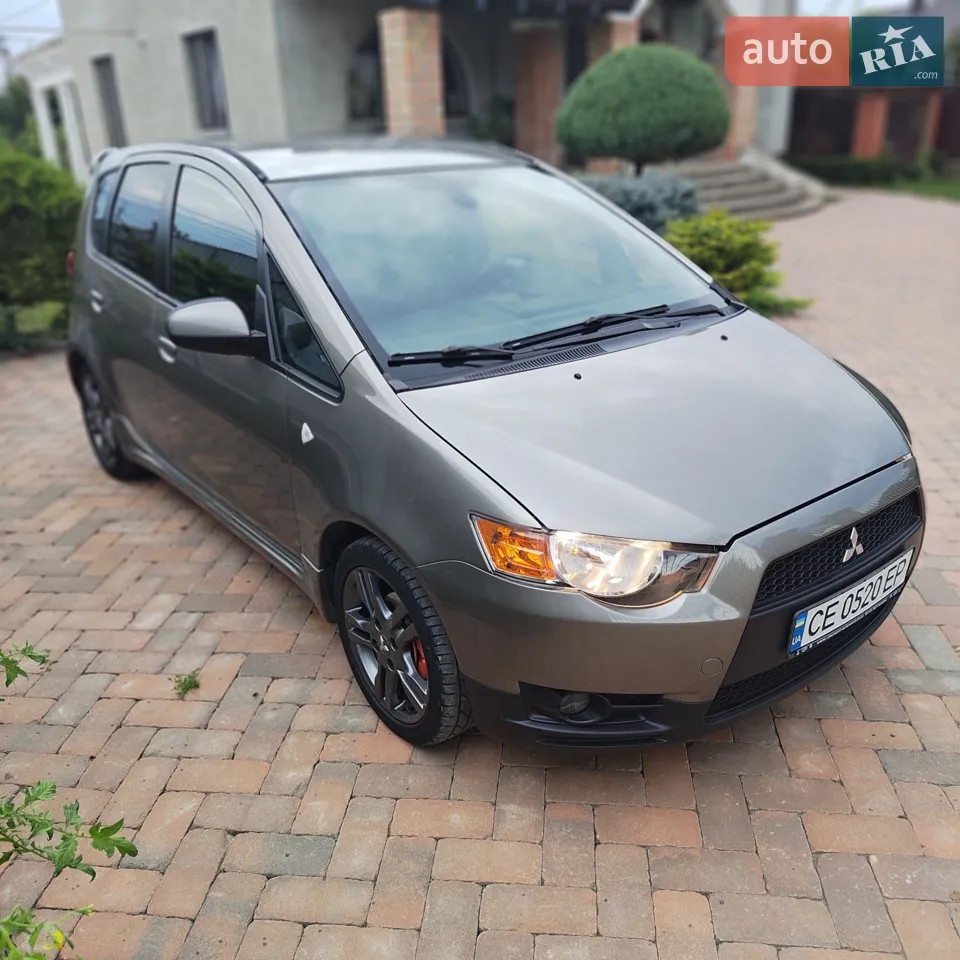2011 Mitsubishi Colt - мініатюра 17