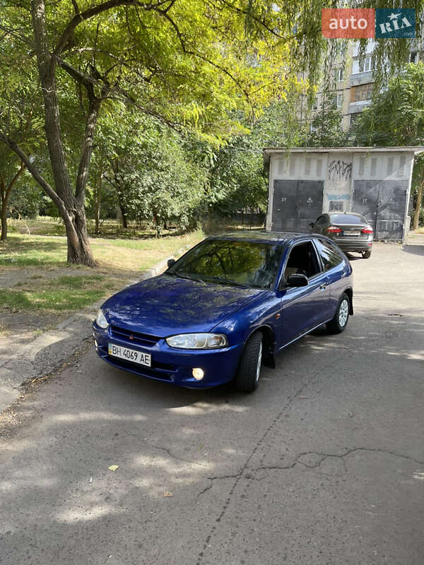 Хетчбек Mitsubishi Colt 1998 в 