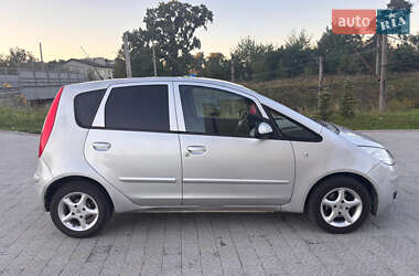 Хэтчбек Mitsubishi Colt 2006 в 