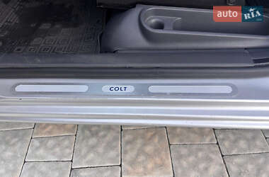 Хэтчбек Mitsubishi Colt 2006 в 