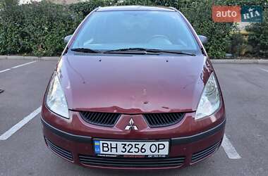 Хэтчбек Mitsubishi Colt 2005 в 