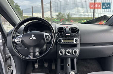Хетчбек Mitsubishi Colt 2010 в 