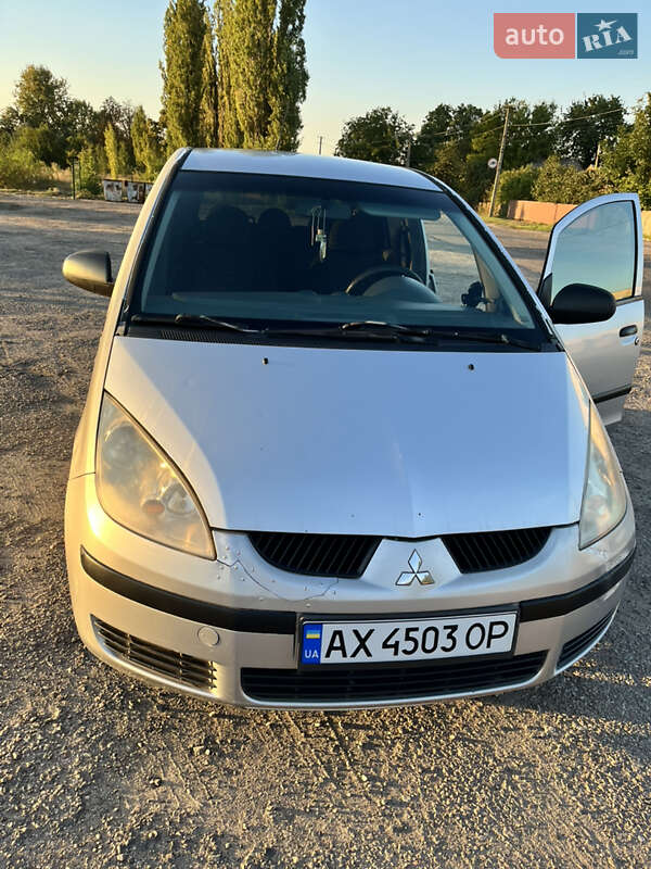Хэтчбек Mitsubishi Colt 2006 в Сахновщине фото 3 Хэтчбек Mitsubishi Colt 2006 в Сахновщине