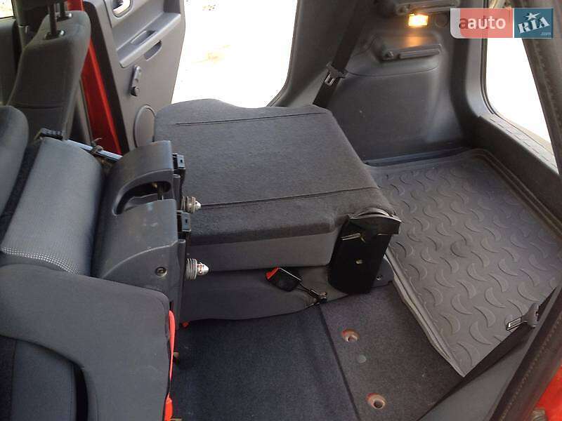 Хэтчбек Mitsubishi Colt 2007 в Львове фото 13 Хэтчбек Mitsubishi Colt 2007 в Львове