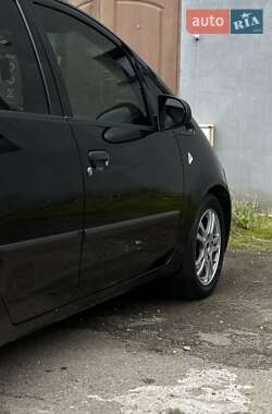Хэтчбек Mitsubishi Colt 2006 в 
