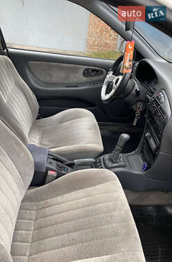 Хэтчбек Mitsubishi Colt 1992 в 
