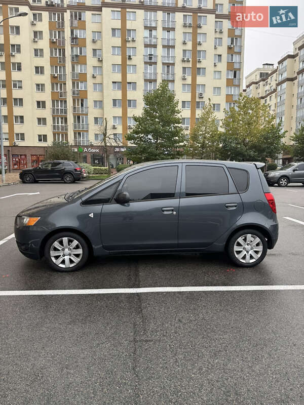 Хетчбек Mitsubishi Colt 2012 в Вишневому