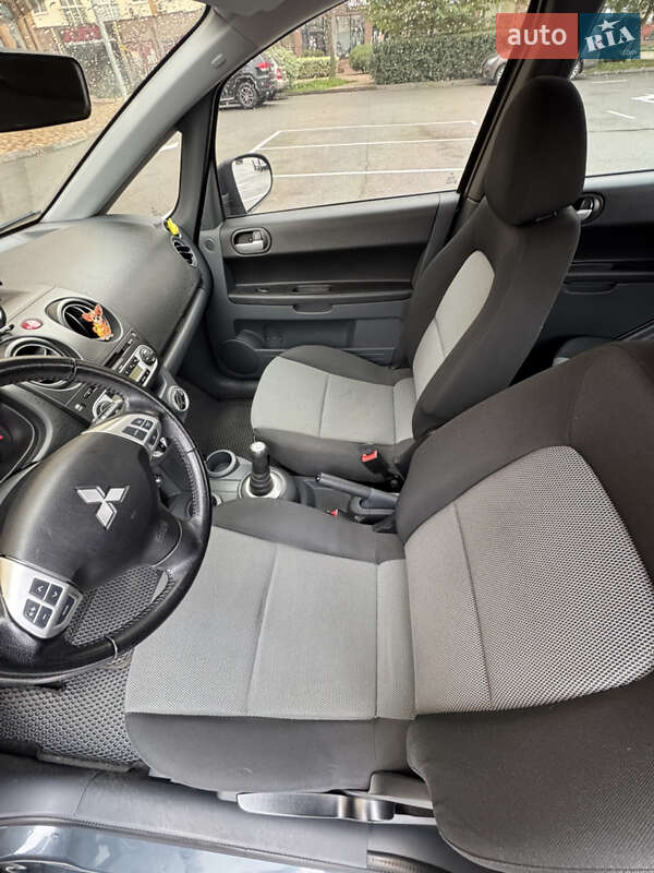 Хетчбек Mitsubishi Colt 2012 в Вишневому