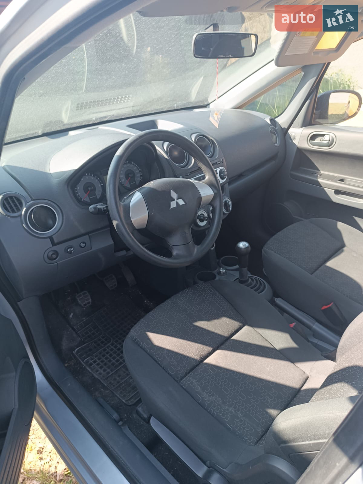 2012 Mitsubishi Colt - мініатюра 5