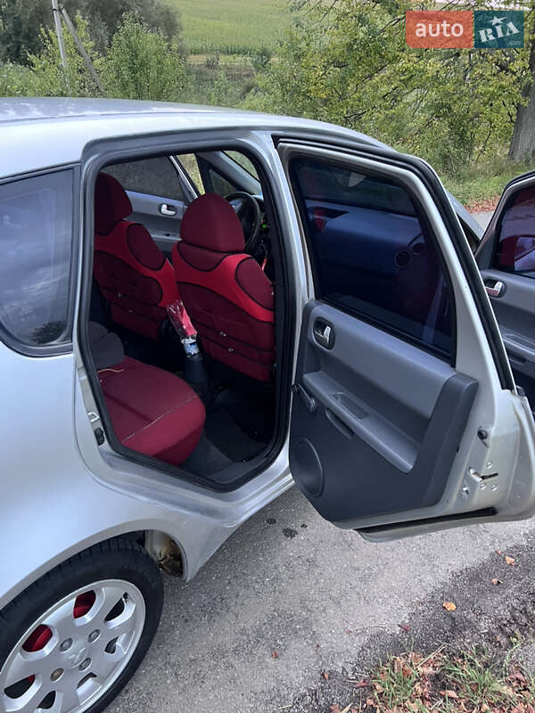 Хэтчбек Mitsubishi Colt 2006 в Баре