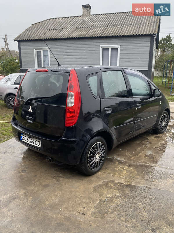 Хэтчбек Mitsubishi Colt 2007 в Ковеле