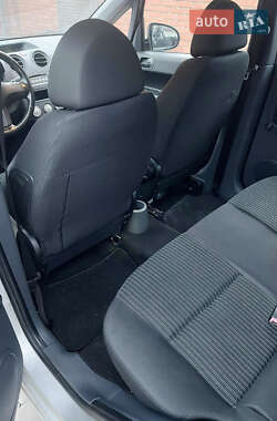 Хетчбек Mitsubishi Colt 2008 в 