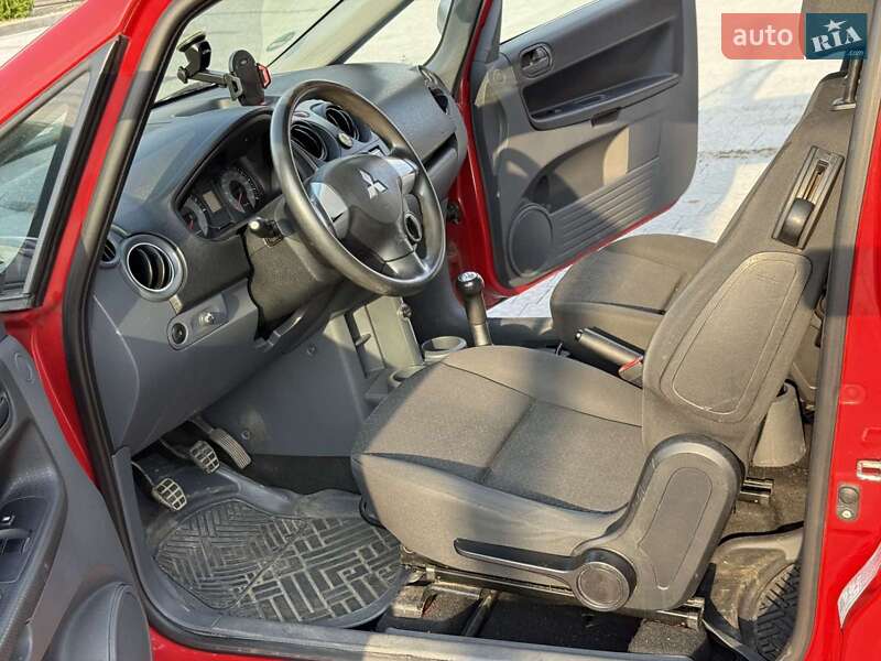 Хэтчбек Mitsubishi Colt 2009 в Львове